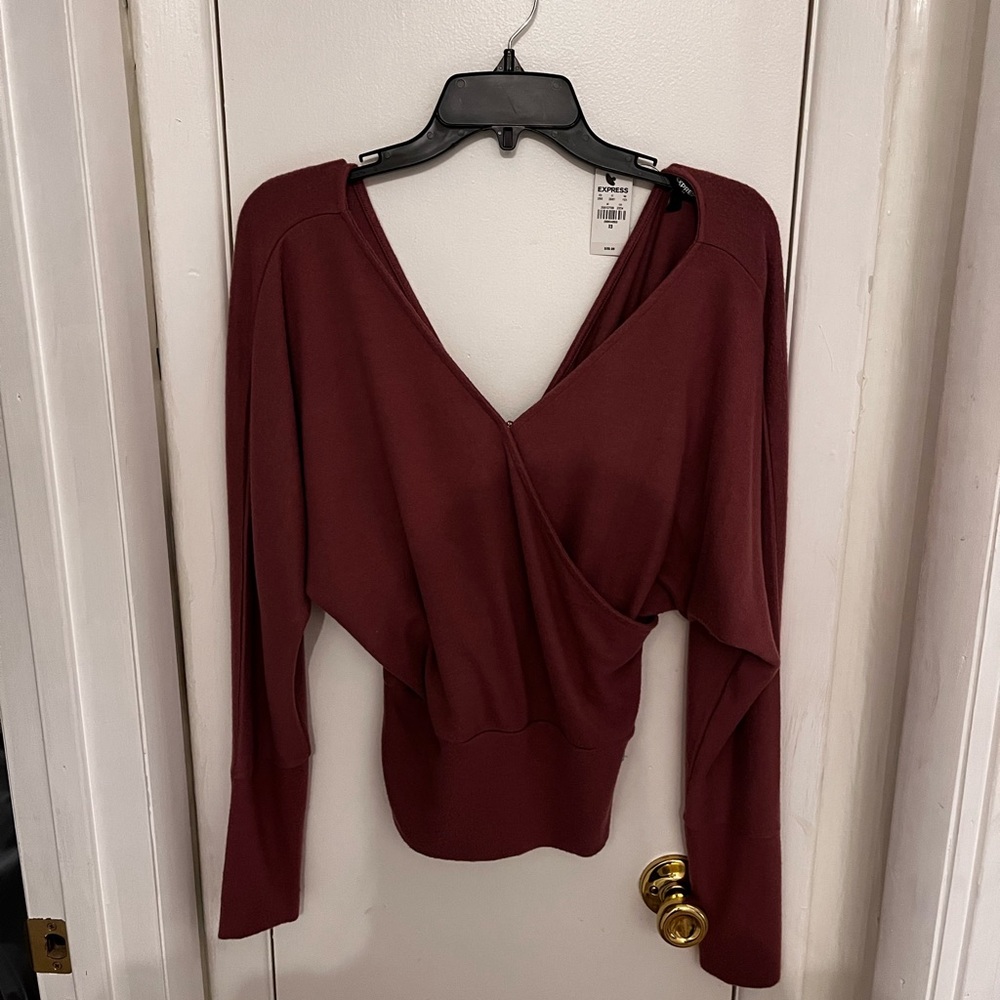 Express long sleeve top in XS (tags on)